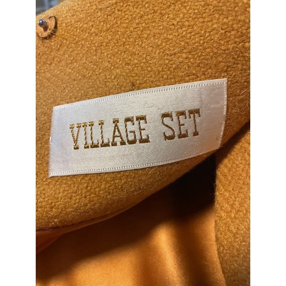 Vintage 60s Yellow Mod Swing Coat with Faux Fur Trim - Picture 7 of 9
